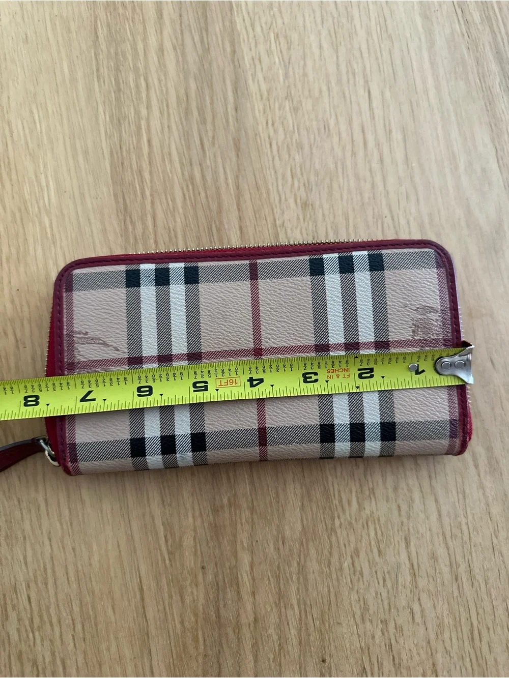 Burberry Zipper Long Wallet